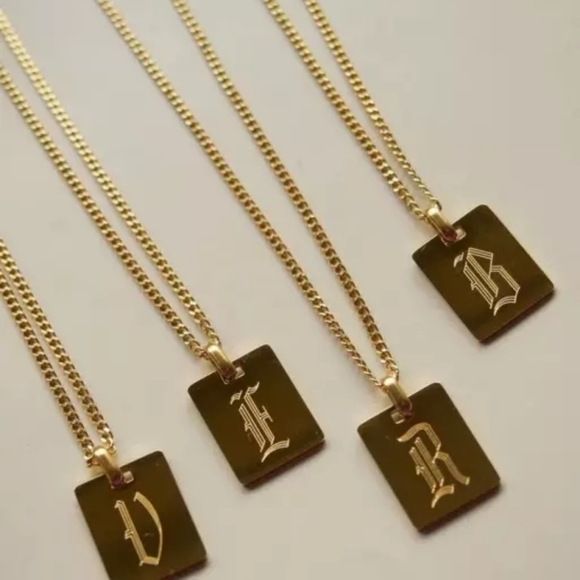 18k Gold Plated Engraved Initial Pendant Necklace - Picture 4 of 8